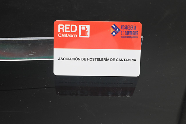 卡立方光面卡制作厂家?? 直营直销的厂家