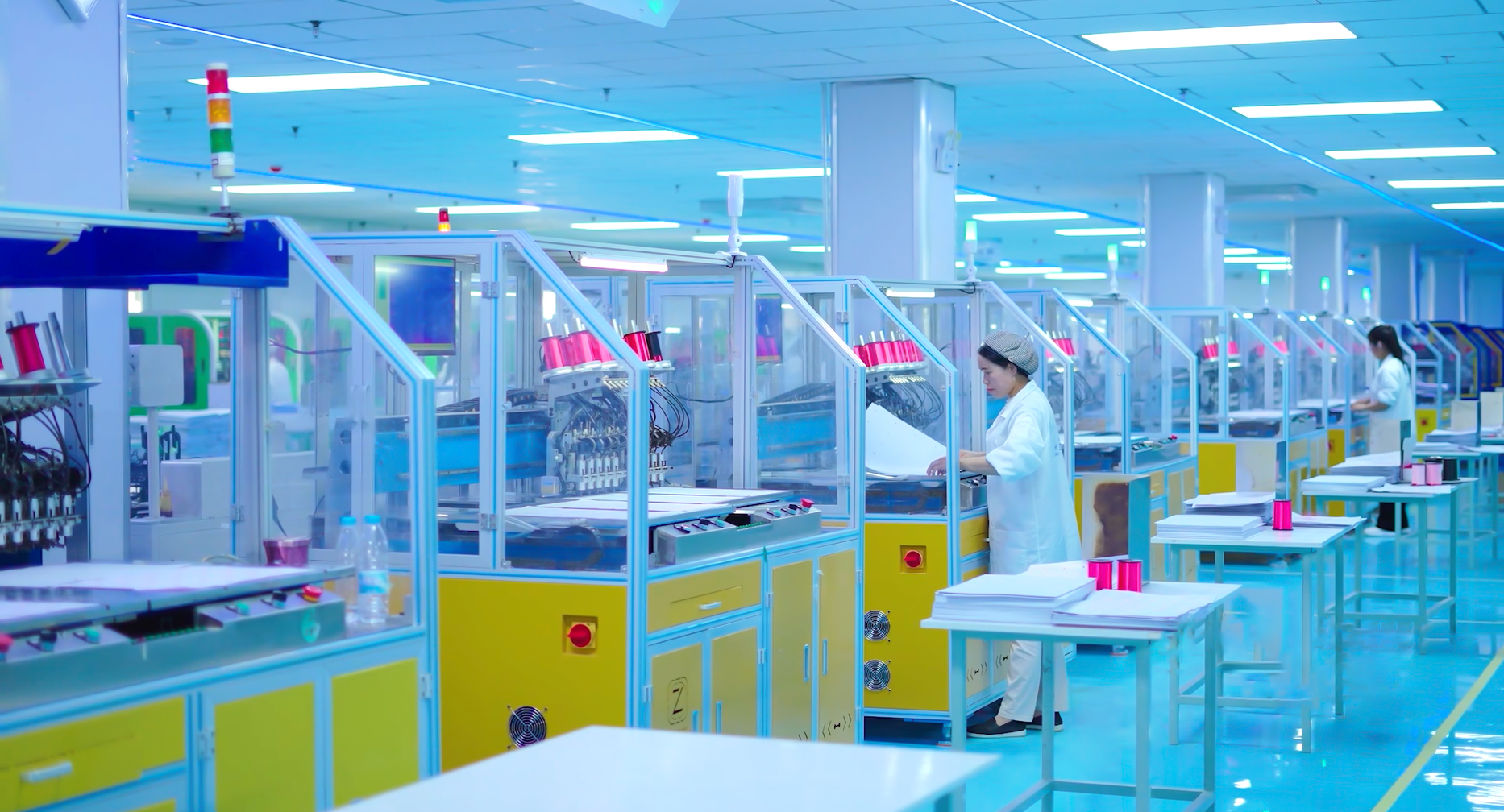 保质量 赶进度 拼交付 | 卡立方集团深圳宁夏两大生产基地五大工厂全力以赴打好“收官战”