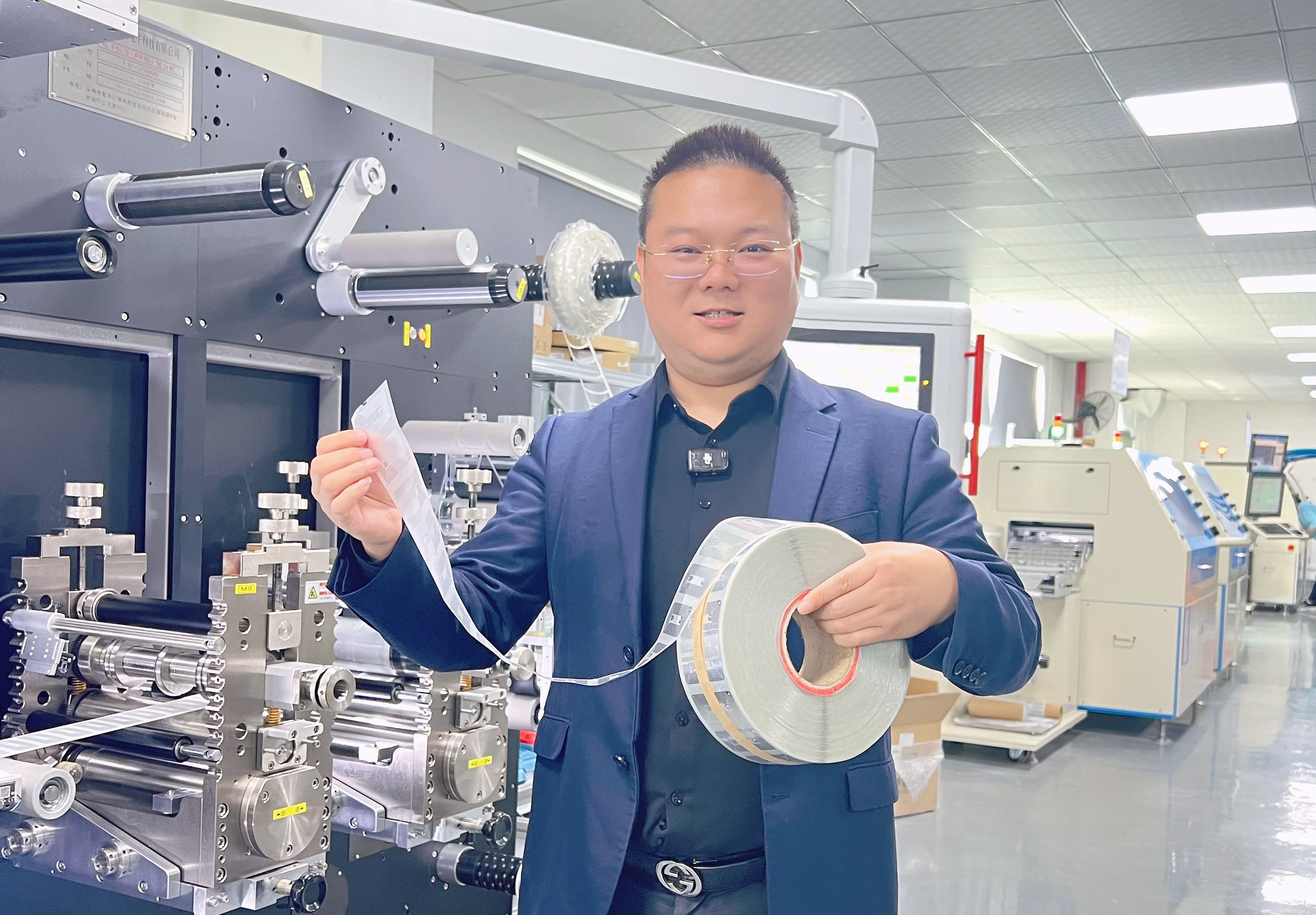 每小时50000张 100%全检 | 卡立方集团RFID电子标签生产厂家，支持各类RFID标签定制