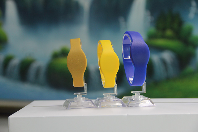 谈织唛腕带的暗条纹现象原因 谈织唛腕带的暗条纹现象原因