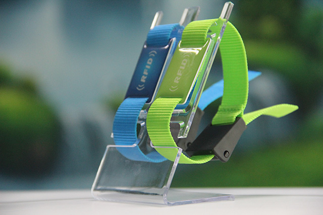 松紧腕带制品排气难和缩边开裂的原因 松紧腕带制品排气难和缩边开裂的原因