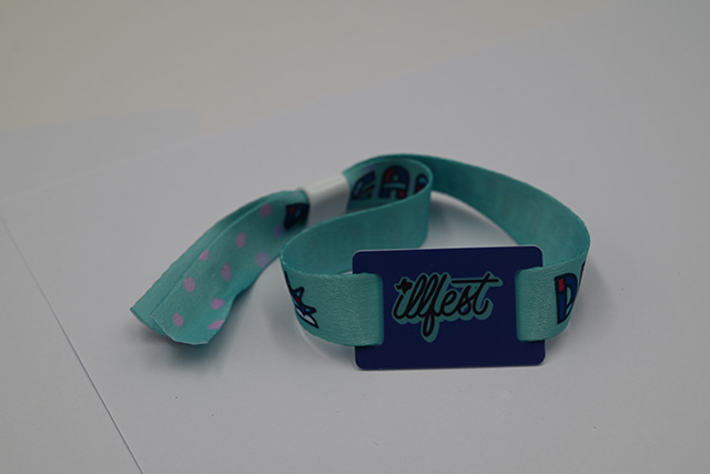 ”NFC技术，让雕像说话“————全新的艺术表达方式