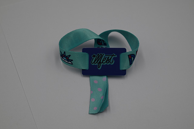 RFID钥匙扣卡易碎标签有什么应用优势！