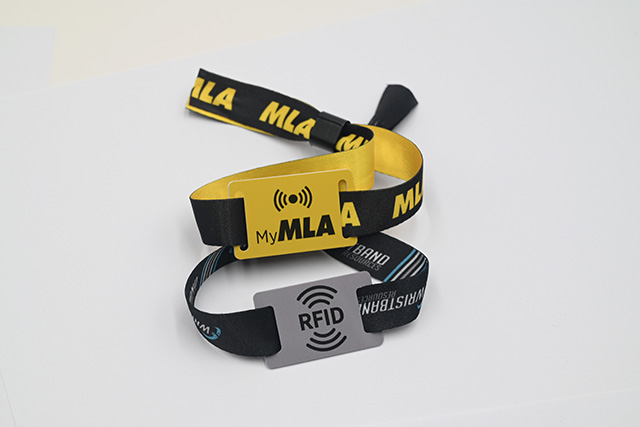 黑卡是什么？四大行黑卡办理条件？