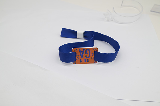 不干胶标签贴纸的分类描述！