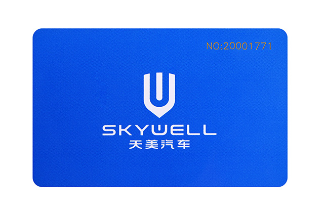 这样的就是拉丝金卡！